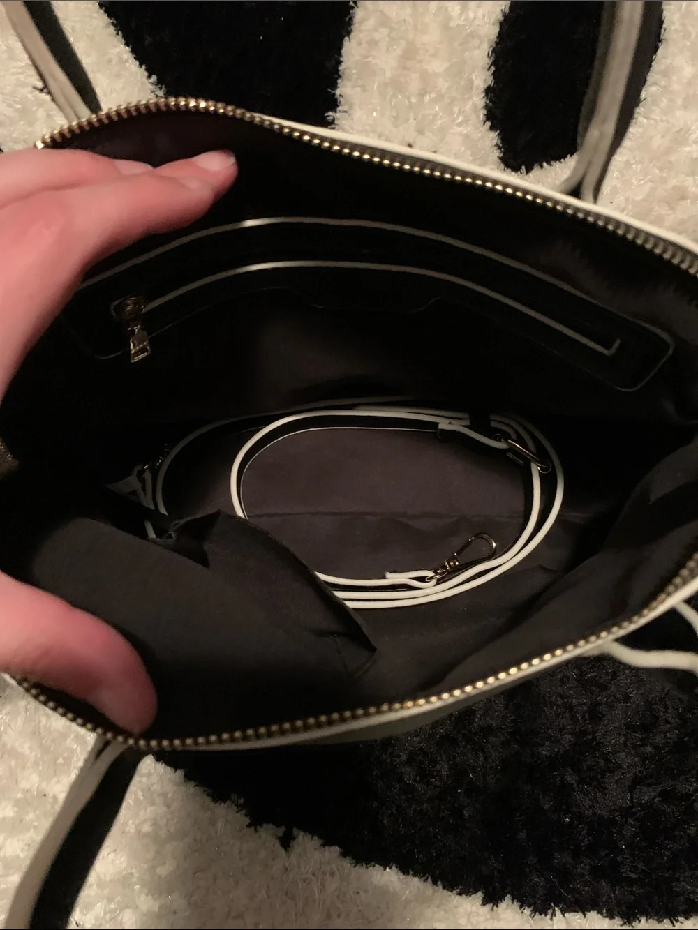 NEW! BEAUTIFUL bebe Black & White Logo Dome Satchel Handbag